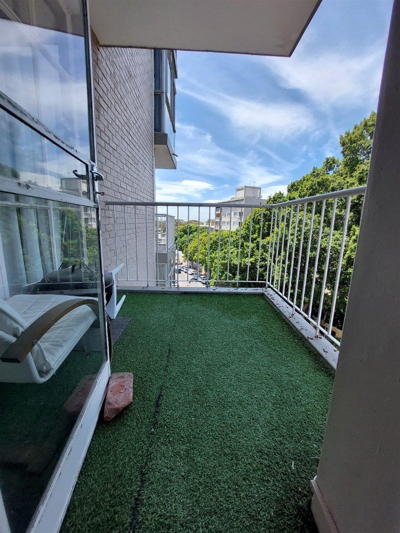 1 Bedroom Property for Sale in Green Point Western Cape